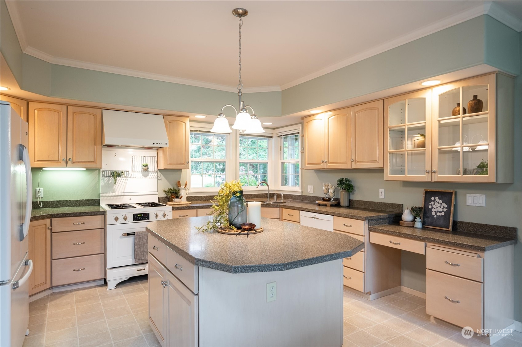5040 Mission Road Bellingham, WA 98226 - Photo 6 of 40
