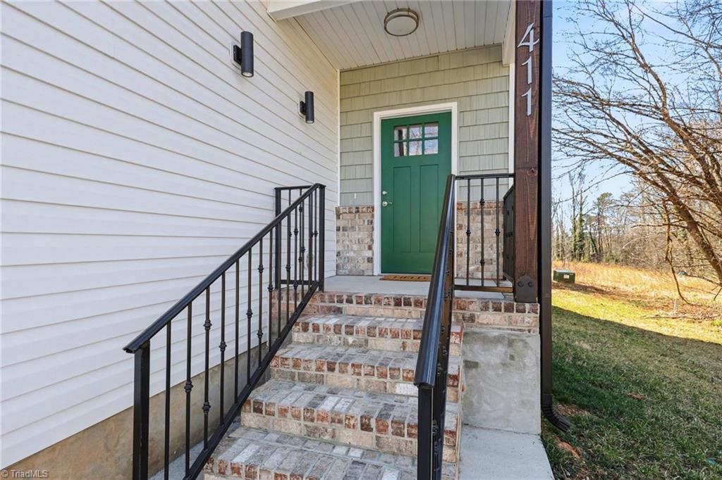 411 Motif Lane Winston-Salem, NC 27107 - Photo 4 of 29