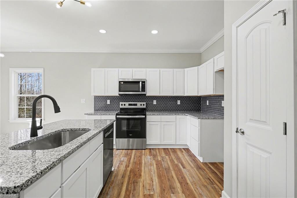 411 Motif Lane Winston-Salem, NC 27107 - Photo 5 of 29
