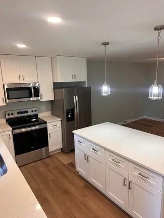 $2,500 | 1038 Harbor View Road, Unit A, Charleston, SC 29412