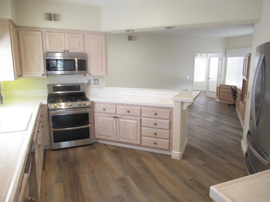 4143 Andros Way Oceanside, CA 92056 - Photo 11 of 35