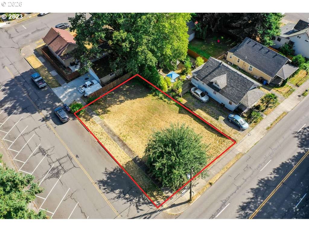 223 Northeast Joy Street Camas, WA 98607 - Photo 2 of 7 a view of a city