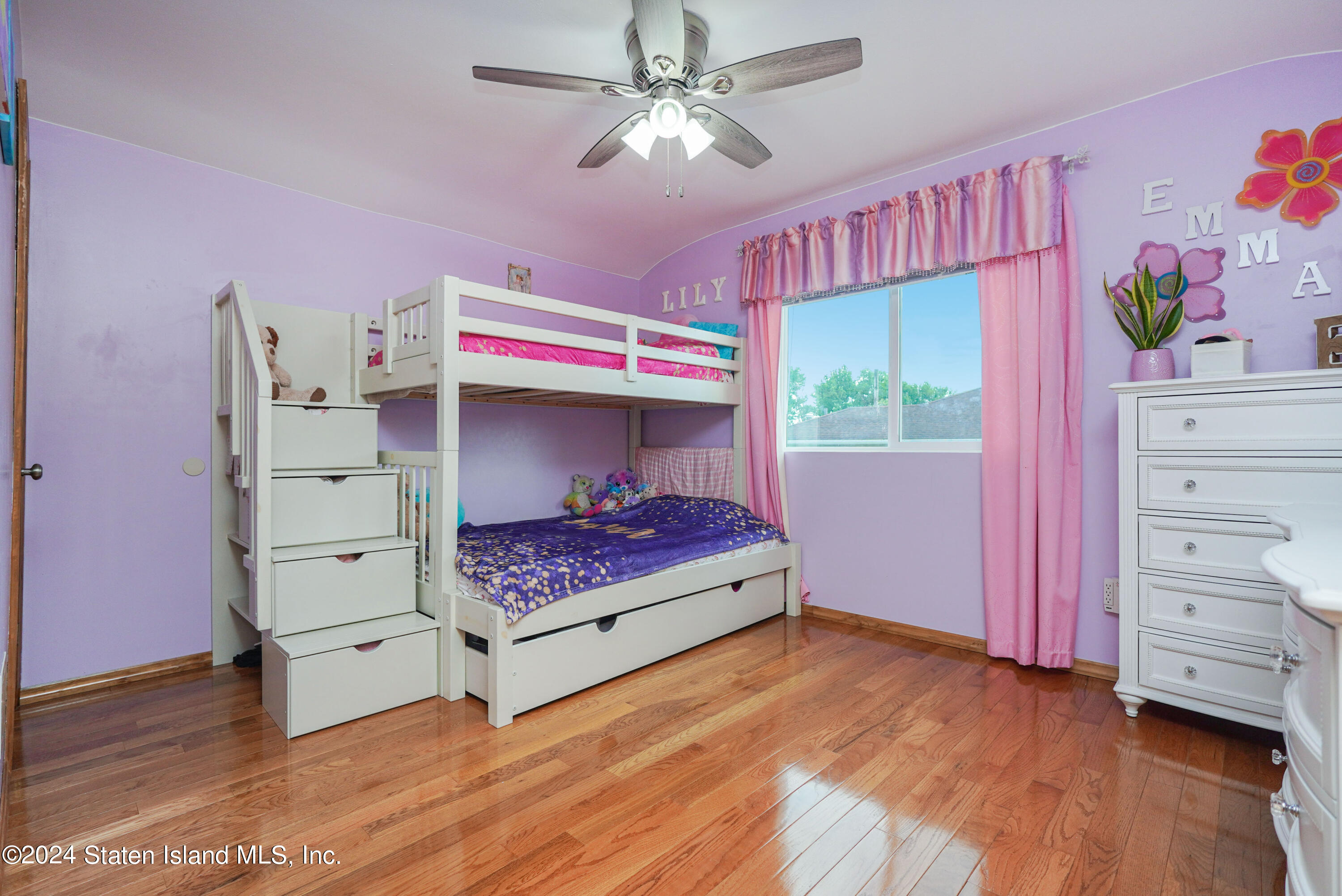 49 Simmons Loop Staten Island, NY 10314 - Photo 17 of 26 Photo May 31 2024, 5 43 38 AM