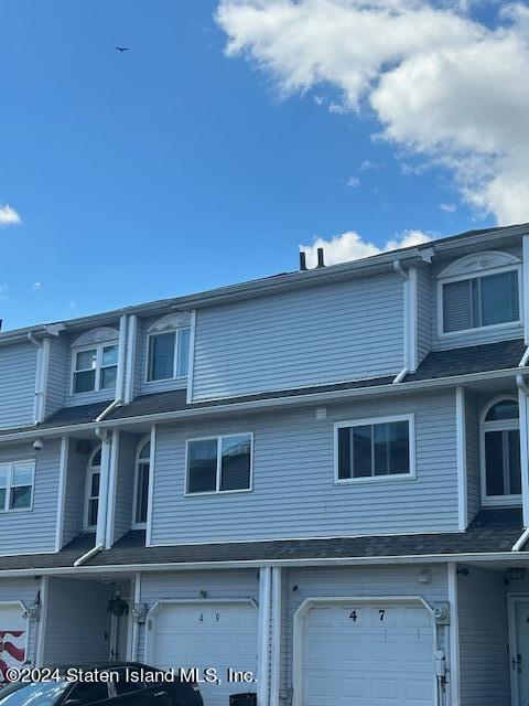 49 Simmons Loop Staten Island, NY 10314 - Photo 2 of 26 IMG_0454