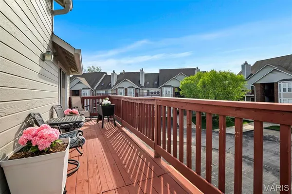 $185,000 | 338 Shirley Ridge Drive, Unit 338A, St. Charles, MO 63304