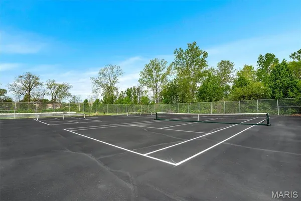 $185,000 | 338 Shirley Ridge Drive, Unit 338A, St. Charles, MO 63304