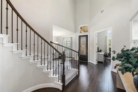$950,000 | 15504 Cabrillo Way, Austin, TX 78738