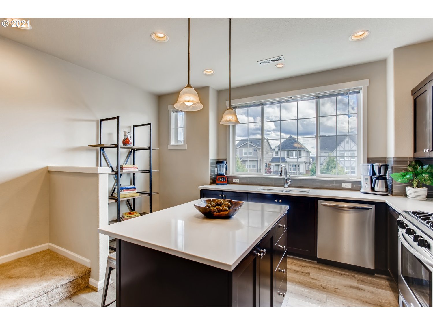 14895 Northwest Shackelford Road Portland, OR 97229 - Photo 12 of 30 Gallery Image 12