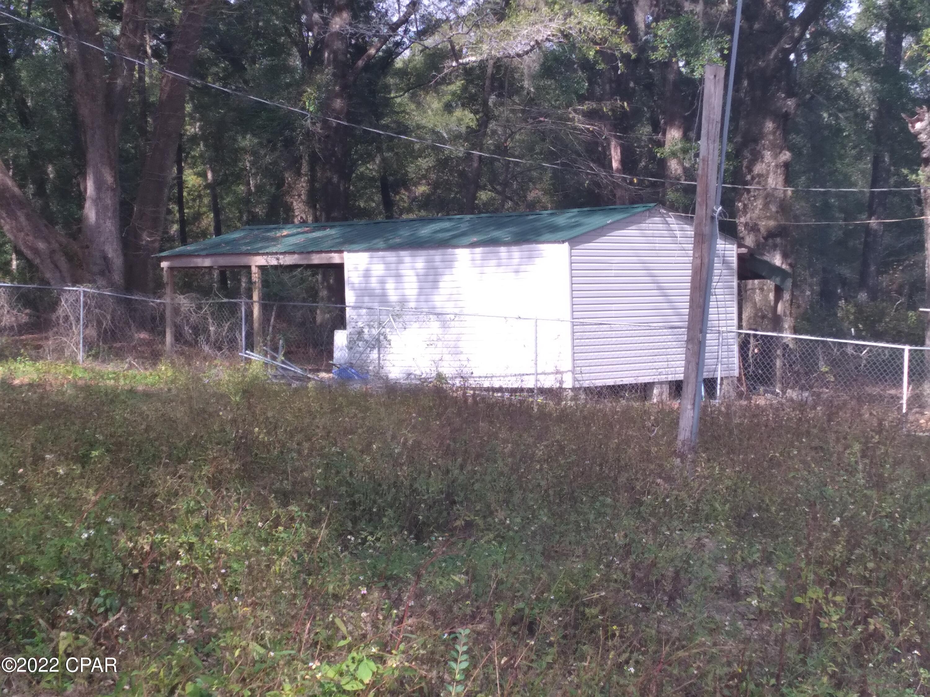 4522 Douglas Ferry Road Caryville, FL 32427 - Photo 14 of 19 Gallery Image 14