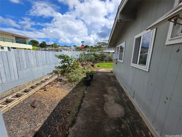 $4,200 | 2447 Auhuhu Street, Pearl City, HI 96782