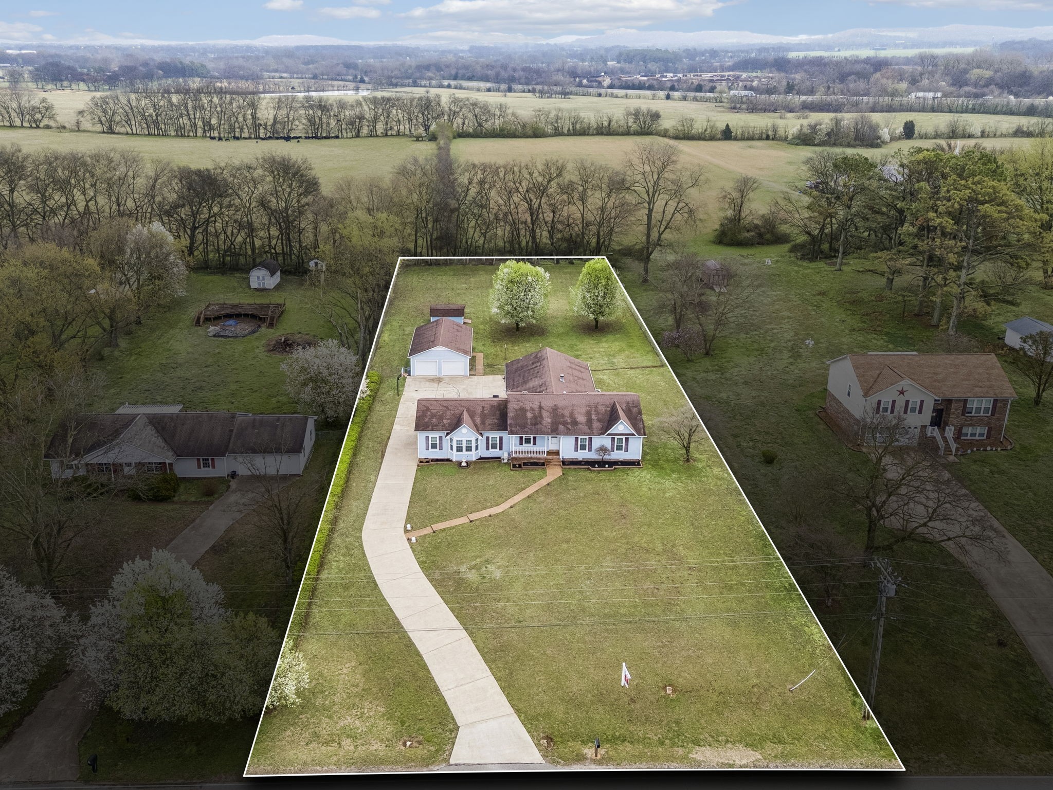 2531 Zion Road Columbia, TN 38401 - Photo 1 of 80