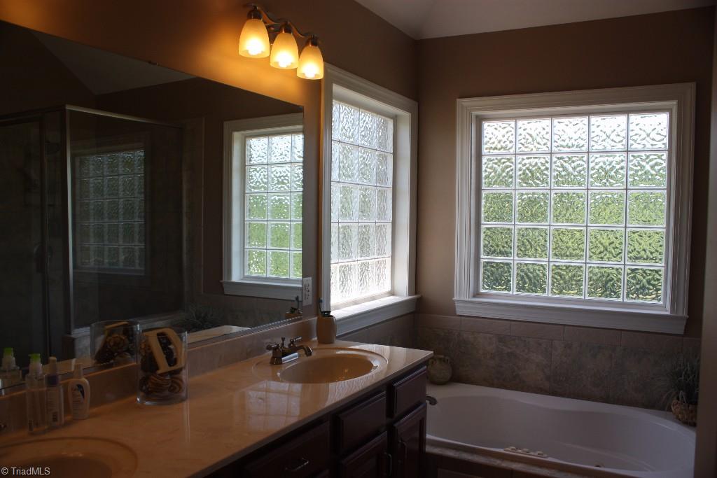 159 Riverchase Road Pinnacle, NC 27043 - Photo 19 of 29