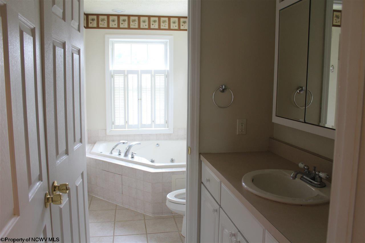 159 Trails End Road Bridgeport, WV 26330 - Photo 10 of 20 Gallery Image 10