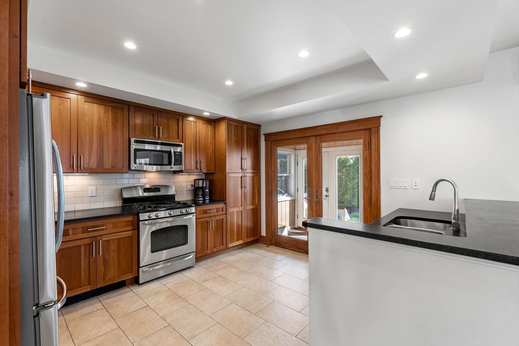 4 Butler Street Boston, MA 02124 - Photo 10 of 31 Gallery Image 10