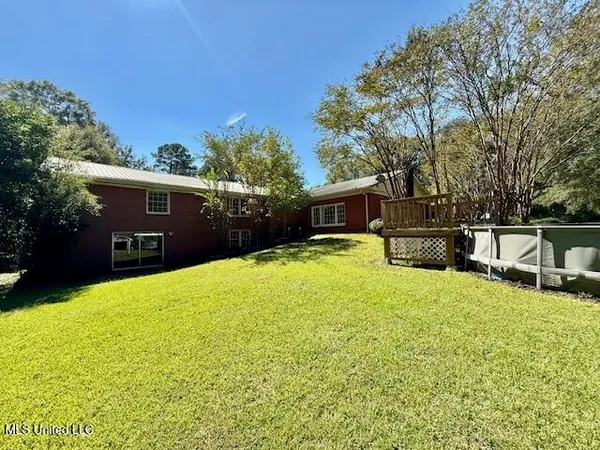 $225,000 | 621 Magnolia Avenue Northwest, Magee, MS 39111