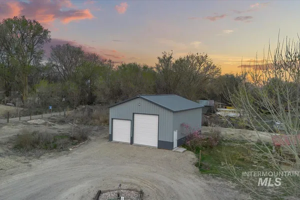 $749,900 | 2417 Patch Ditch Road, Homedale, ID 83628