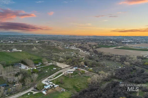 $749,900 | 2417 Patch Ditch Road, Homedale, ID 83628