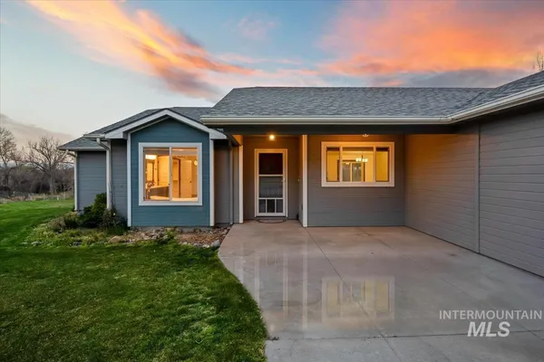 $749,900 | 2417 Patch Ditch Road, Homedale, ID 83628