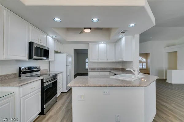 $1,950 | 8825 Fall Green Drive, Las Vegas, NV 89129