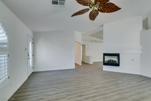 $1,950 | 8825 Fall Green Drive, Las Vegas, NV 89129