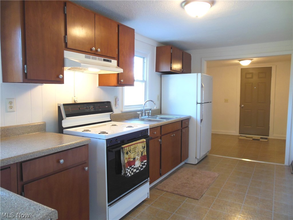 5769 South Ridge Road Madison, OH 44057 - Photo 12 of 23