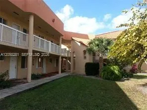 $2,100 | 2390 West 74th Street, Unit 202, Hialeah, FL 33016