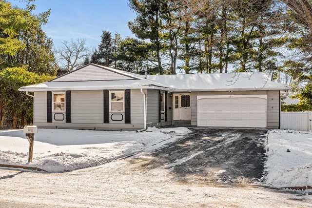 $299,900 | 1211 West Circle Drive, Sparta, WI 54656