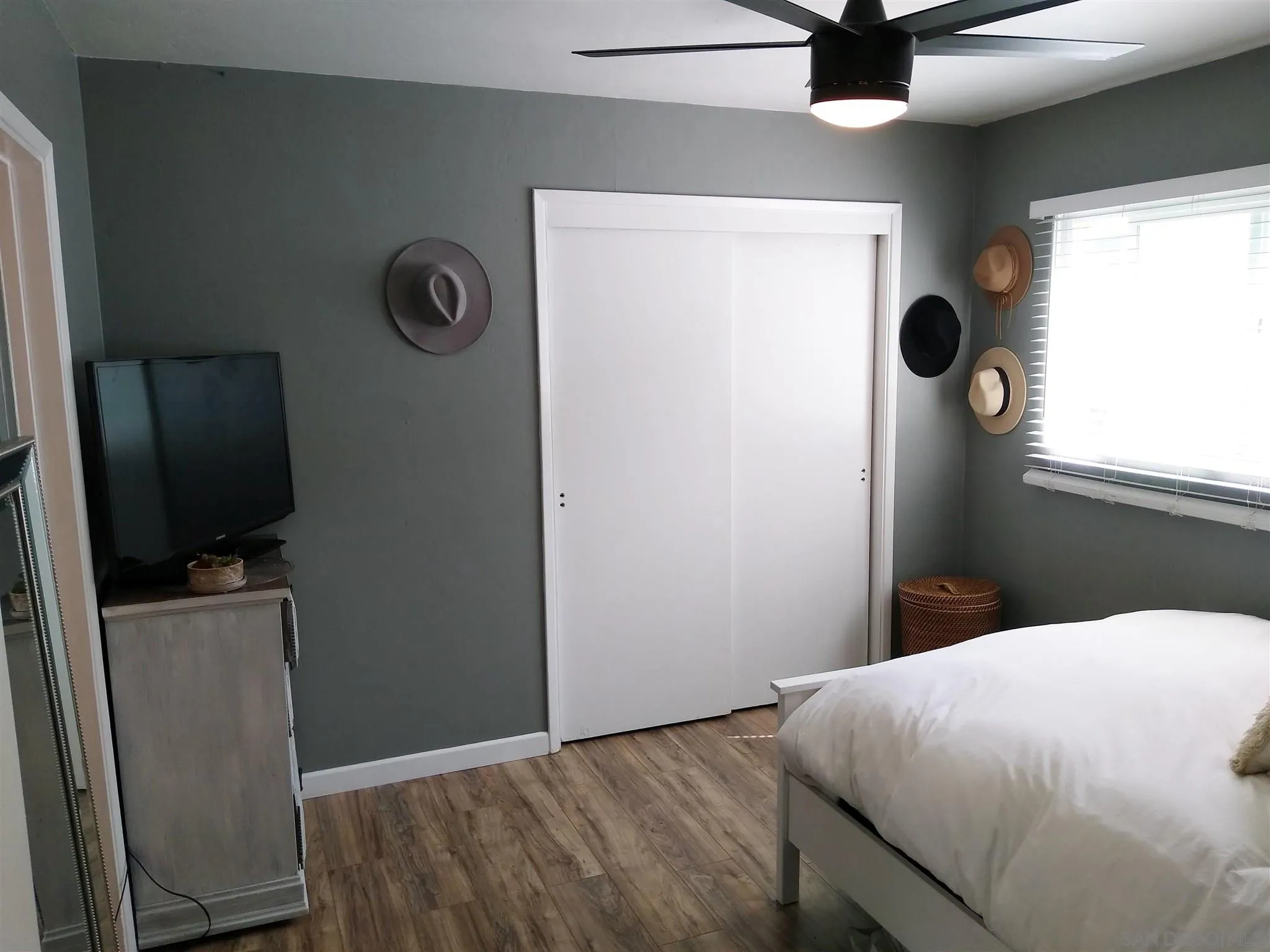 2015 Reed Avenue San Diego, CA 92109 - Photo 4 of 9