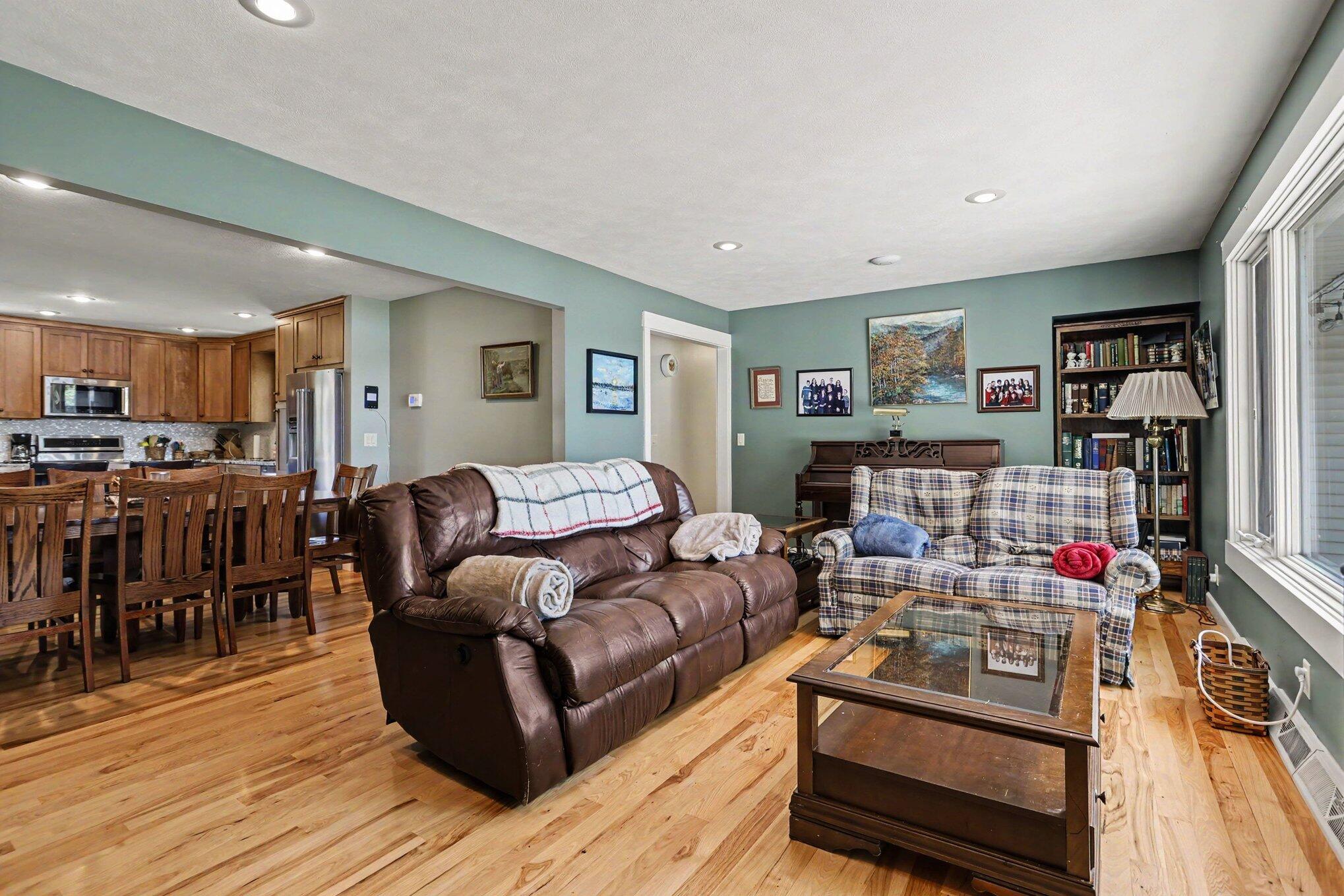 10492 Range Line Road Berrien Springs, MI 49103 - Photo 10 of 40 009_file_5078