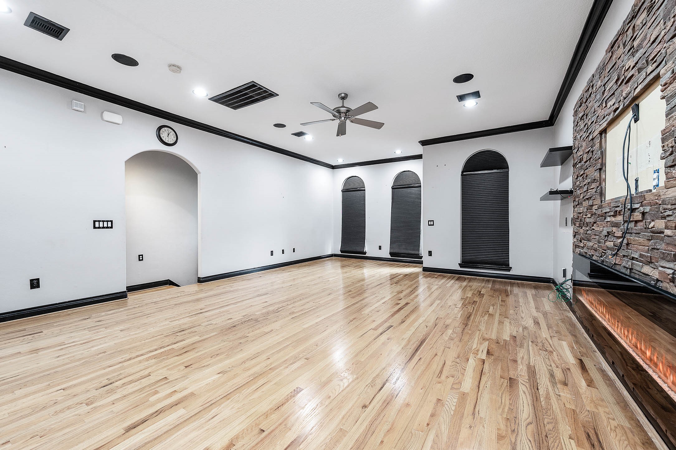 2503 Dallas Street Houston, TX 77003 - Photo 12 of 30 a view of empty room with wooden floor