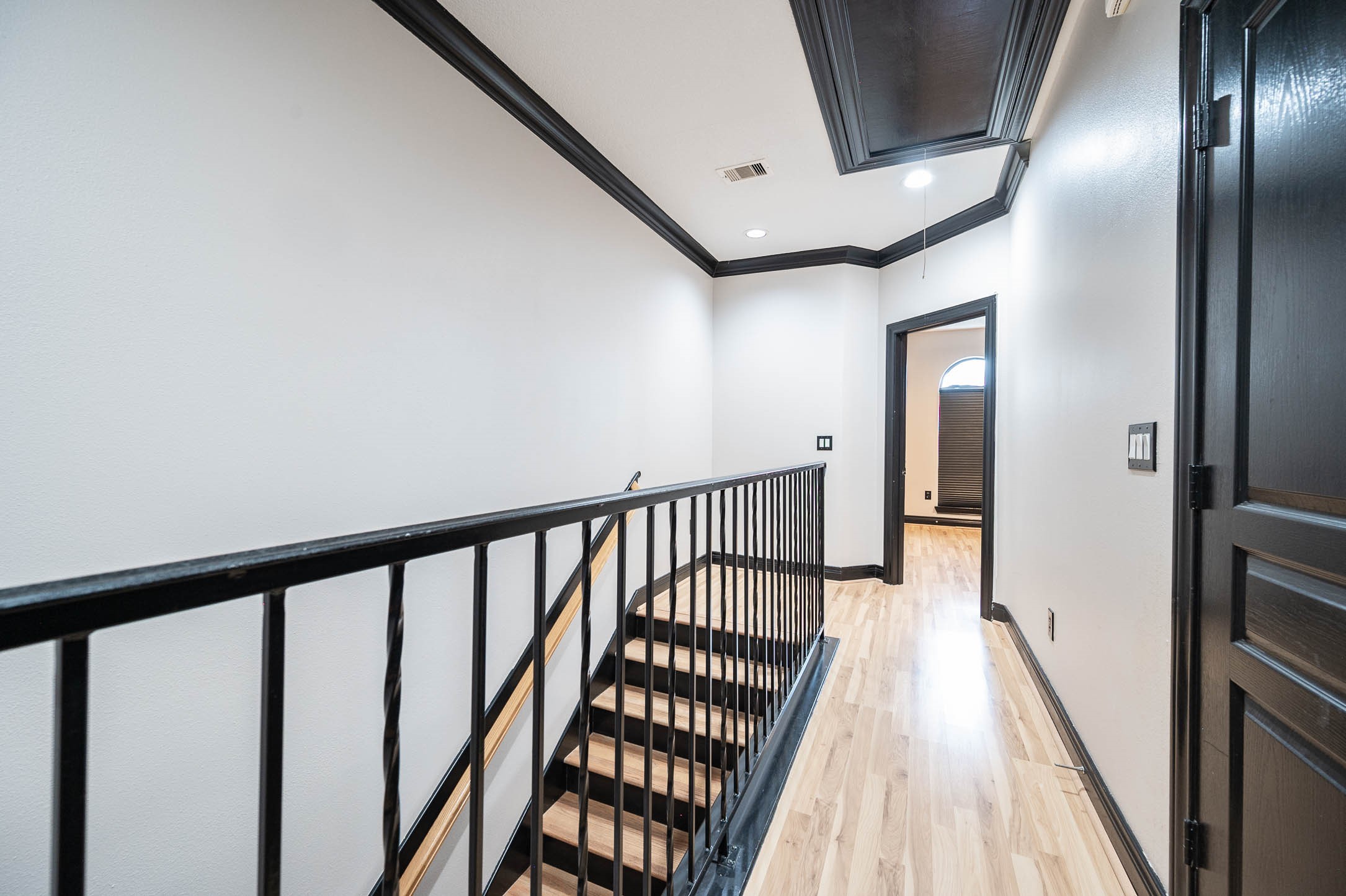 2503 Dallas Street Houston, TX 77003 - Photo 20 of 30 a view of gallery with wooden floor