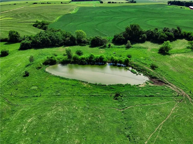 $675,000 | 27890 Ivory Road, Maryville, MO 64468