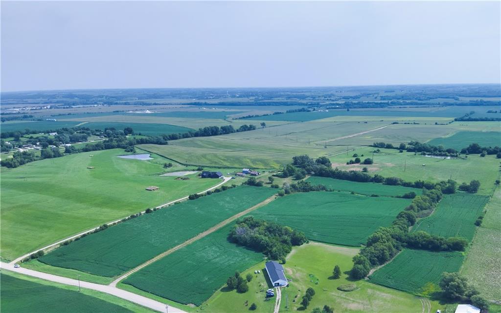 27890 Ivory Road Maryville, MO 64468 - Photo 8 of 15