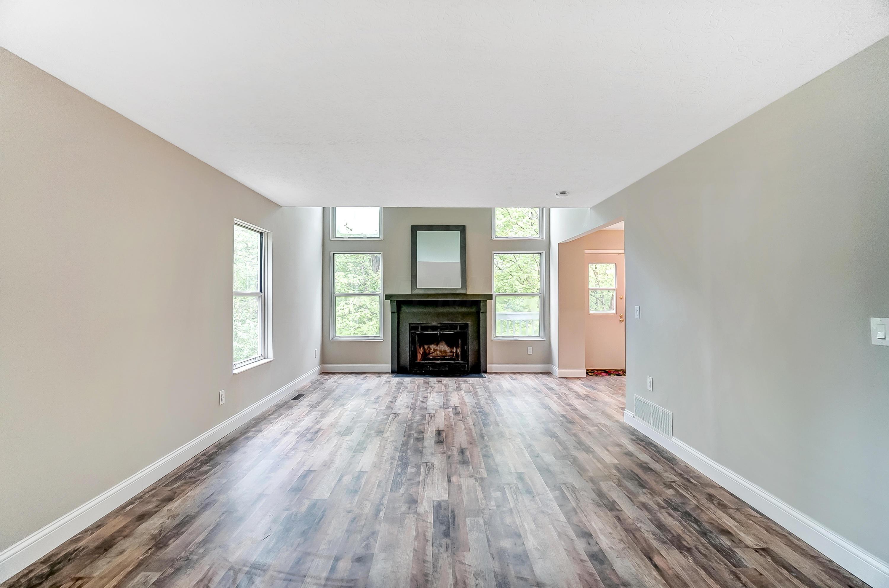 275 Ravine Ridge Drive North Powell, OH 43065 - Photo 3 of 38 Gallery Image 3