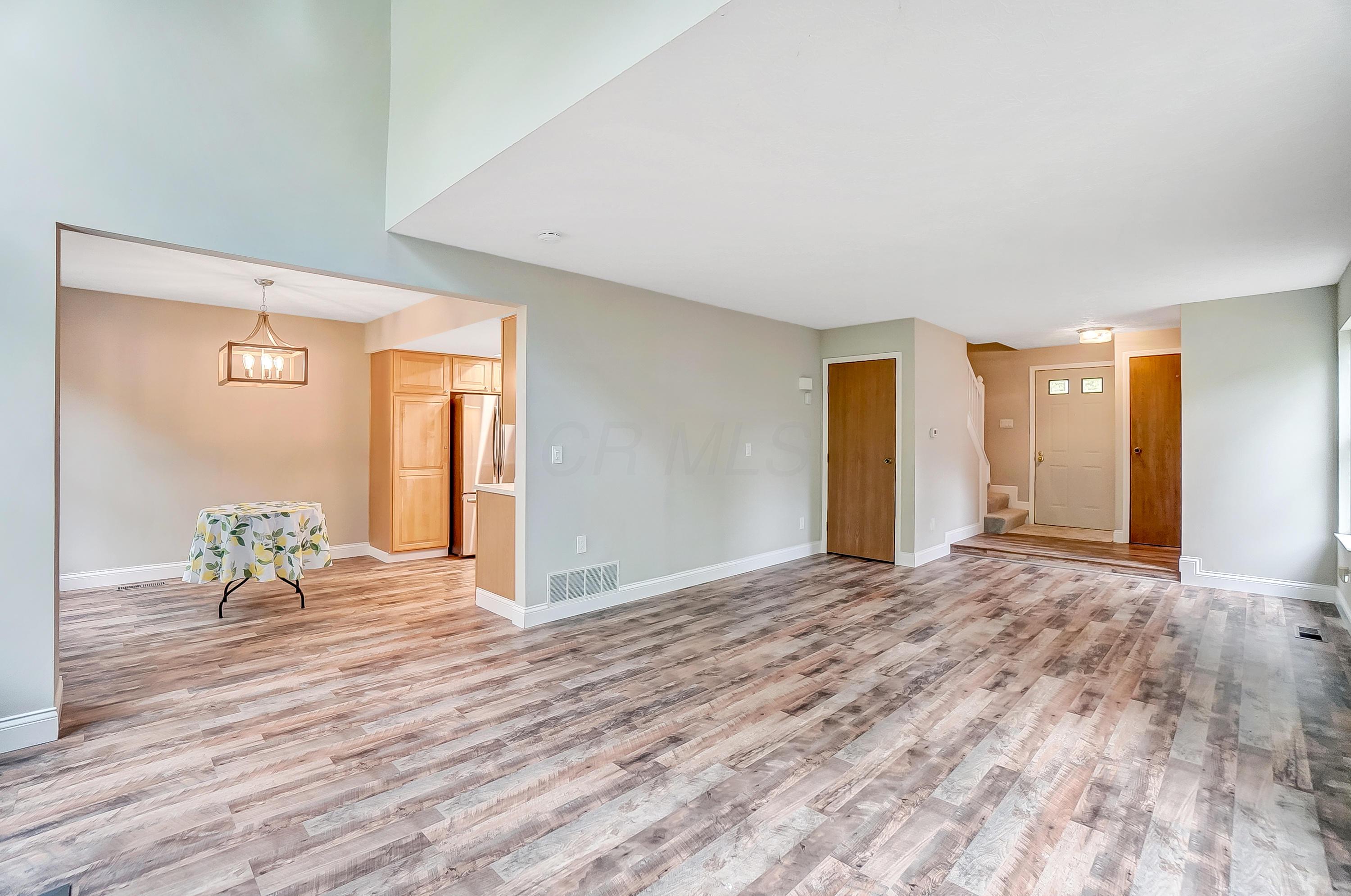 275 Ravine Ridge Drive North Powell, OH 43065 - Photo 5 of 38 Gallery Image 5