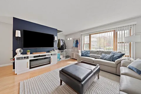 $369,900 | 46 Sharron Drive, Unit 46, Easton, MA 02375