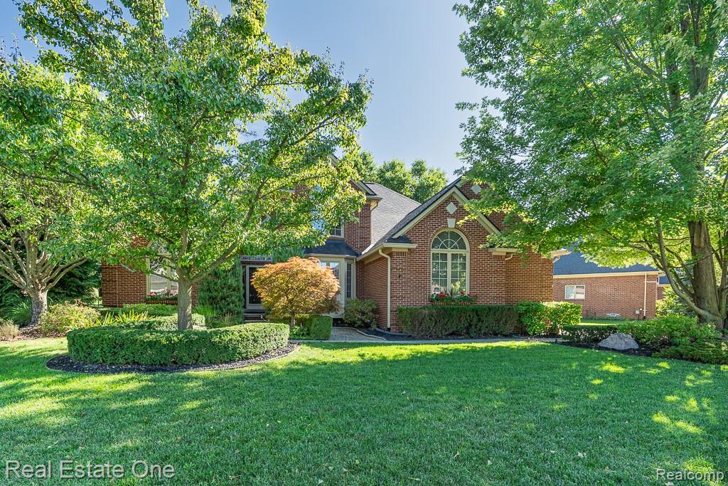 6615 Chatham Circle Rochester Hills, MI 48306 - Photo 1 of 62