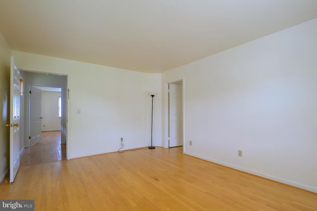 $812,000 | 5151 19th Road North, Arlington, VA 22205