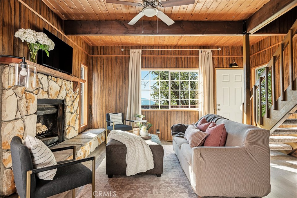 1226 Bridal Path Rimforest, CA 92378 - Photo 3 of 28