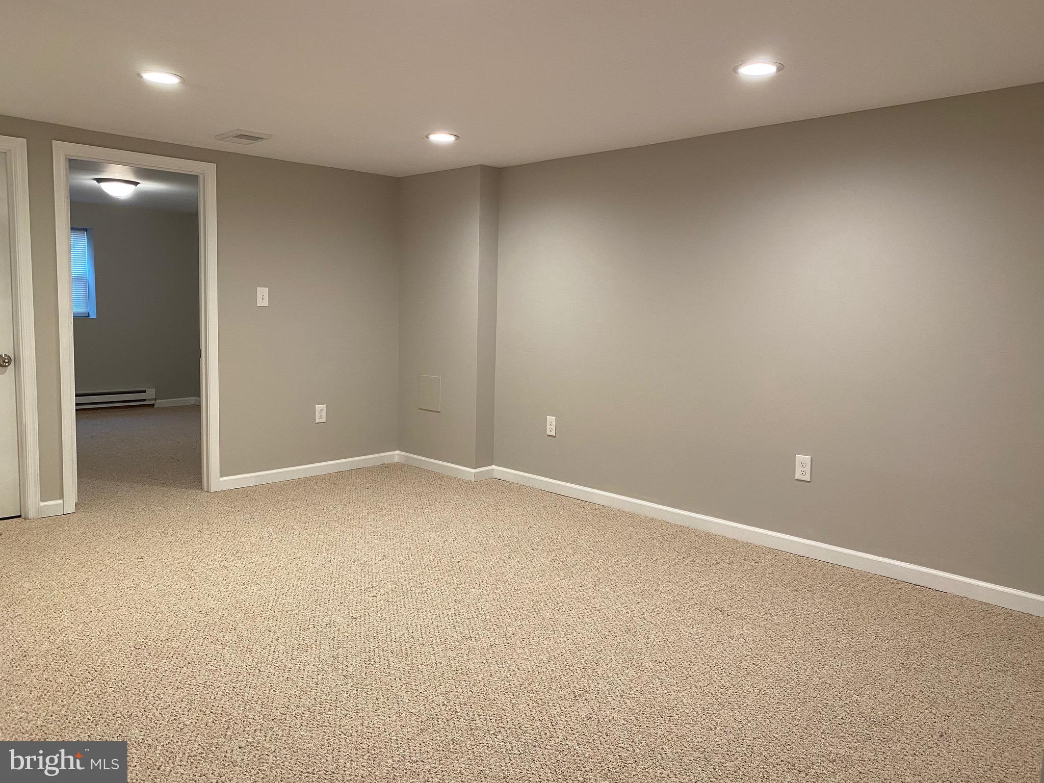 1636 Pennington Road Philadelphia, PA 19151 - Photo 28 of 39 Gallery Image 28