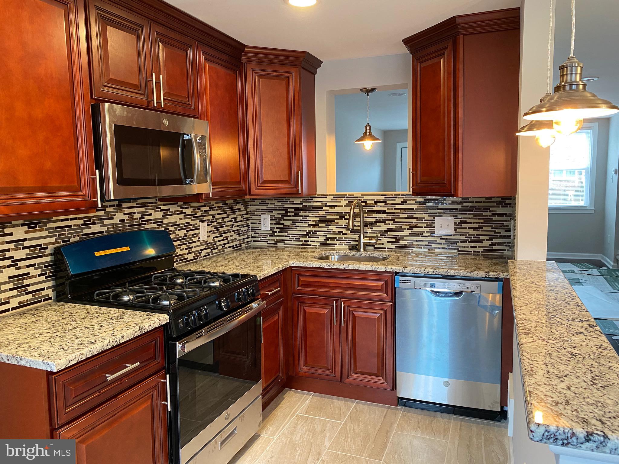 1636 Pennington Road Philadelphia, PA 19151 - Photo 4 of 39 Gallery Image 4