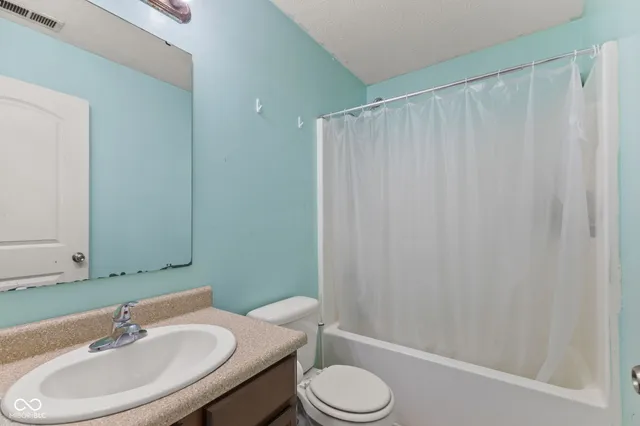 $235,000 | 10762 Tedder Lake Drive, Indianapolis, IN 46239