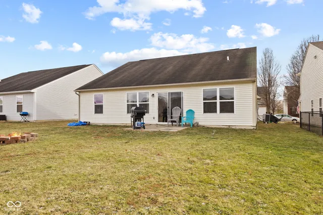 $235,000 | 10762 Tedder Lake Drive, Indianapolis, IN 46239