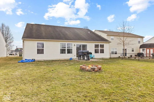 $235,000 | 10762 Tedder Lake Drive, Indianapolis, IN 46239