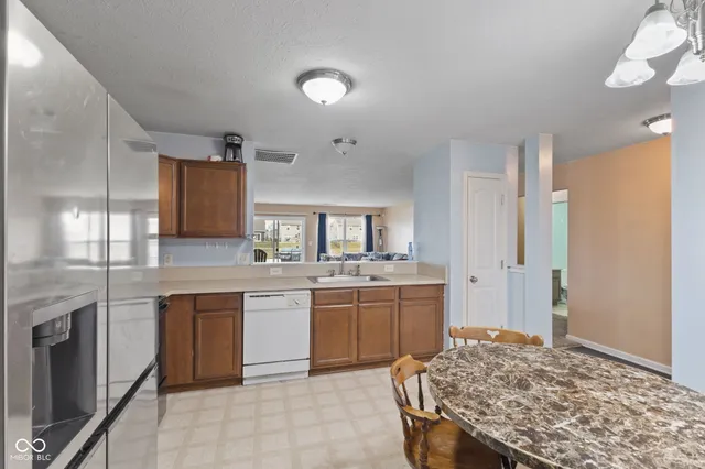 $235,000 | 10762 Tedder Lake Drive, Indianapolis, IN 46239