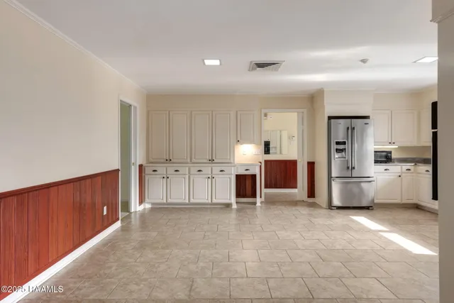 $295,000 | 1215 North State Street, Abbeville, LA 70510