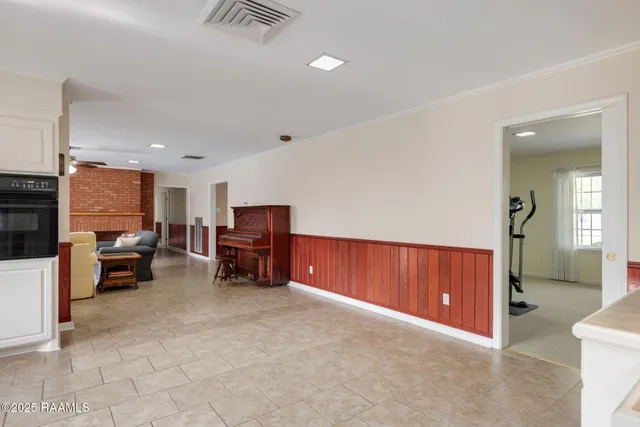 $295,000 | 1215 North State Street, Abbeville, LA 70510