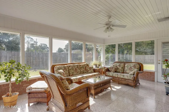 $295,000 | 1215 North State Street, Abbeville, LA 70510