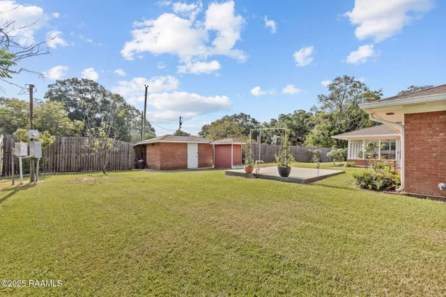 $295,000 | 1215 North State Street, Abbeville, LA 70510