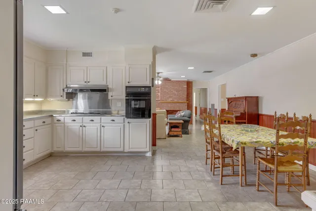 $295,000 | 1215 North State Street, Abbeville, LA 70510